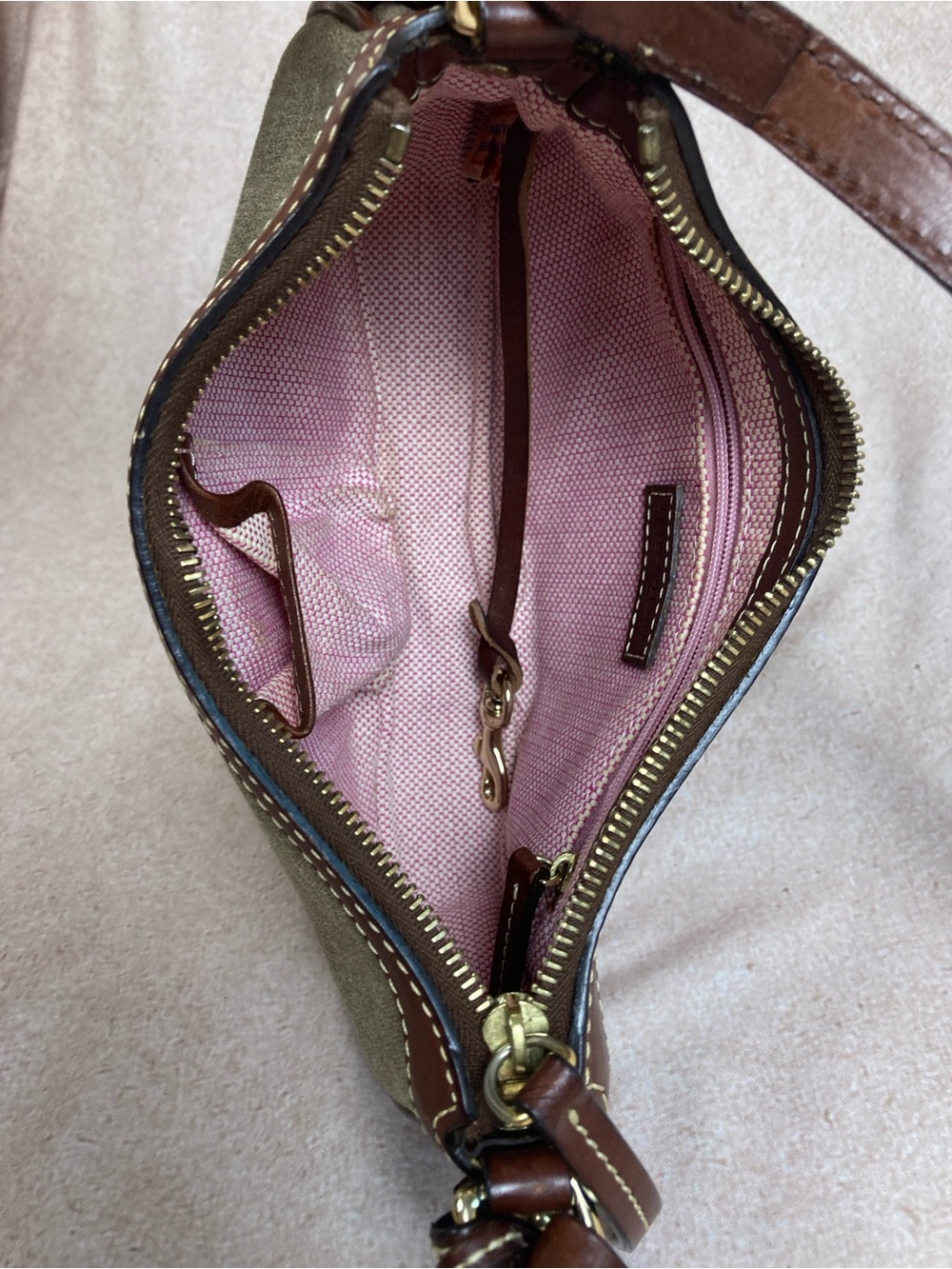 Vintage Dooney & Bourke Olive Shoulder Purse Italian Leather Trim - Picture 8 of 14